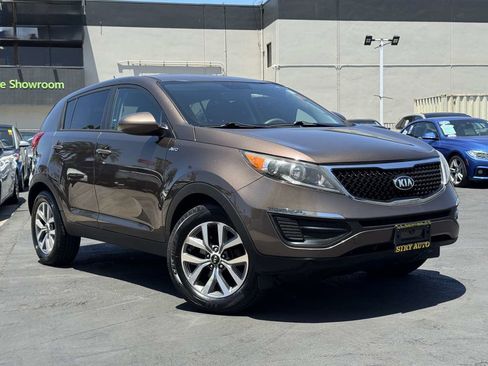 Used 2015 Kia Sportage LX AWD/4WD image 2