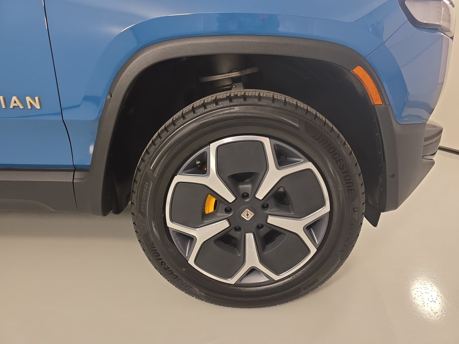 Used 2023 Rivian R1S Adventure Quad AWD/4WD image 11