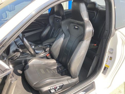 Used 2018 BMW M4 Coupe w/ Executive Package RWD image 20