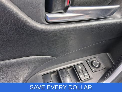Used 2021 Toyota RAV4 XLE w/ Convenience Package AWD/4WD image 19