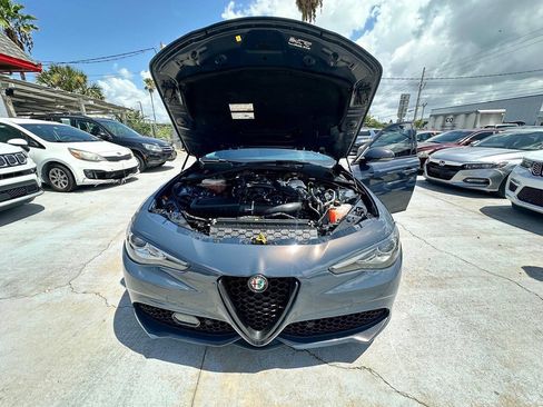 Used 2019 Alfa Romeo Giulia Ti Sport w/ Quick Order Package 22S Sport AWD/4WD image 20