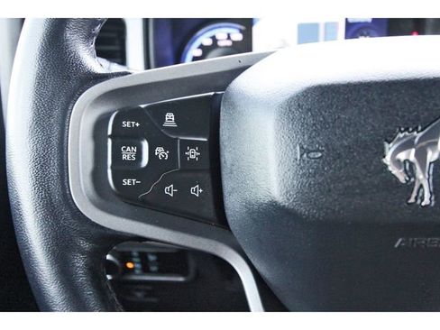 Used 2023 Ford Bronco Wildtrak image 17