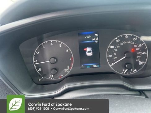 Used 2025 Toyota Corolla LE image 11