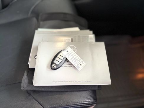 Used 2021 Nissan Armada SL w/ Captain's Chairs Package image 61