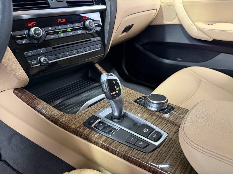 Used 2017 BMW X3 sDrive28i RWD image 16