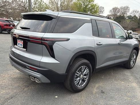 Certified 2026 Chevrolet Traverse LT image 5