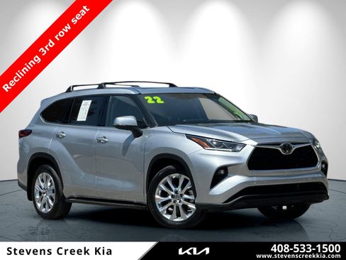 Used 2022 Toyota Highlander Limited image 1