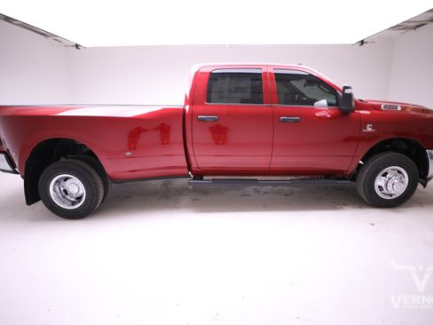 New 2026 RAM 3500 Tradesman AWD/4WD image 6