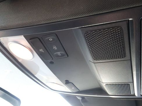 Used 2013 Volkswagen Jetta GLI image 26