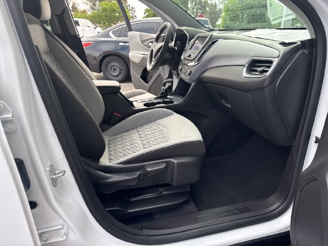 Certified 2024 Chevrolet Equinox LS w/ LS Convenience Package FWD image 35