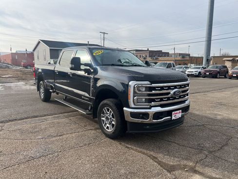 Used 2023 Ford F250 Lariat w/ Lariat Ultimate Package AWD/4WD image 4