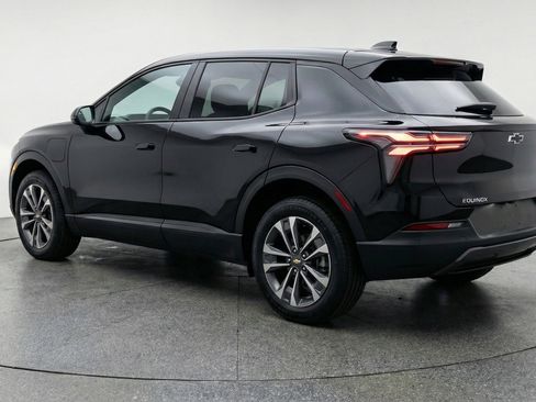 Used 2025 Chevrolet Equinox LT image 6