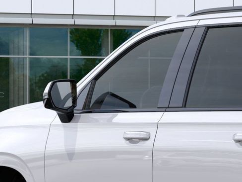 New 2025 Cadillac Escalade ESV Sport Platinum image 12