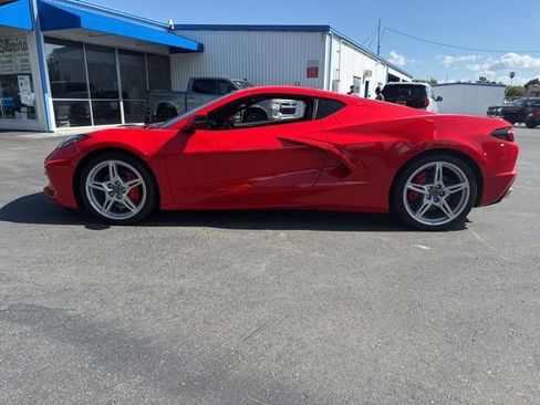 Used 2022 Chevrolet Corvette Stingray Preferred Cpe w/ 2LT RWD image 2