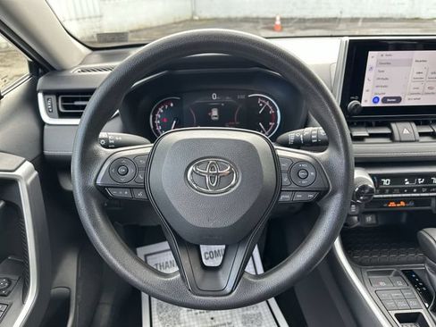 Used 2024 Toyota RAV4 XLE AWD/4WD image 13