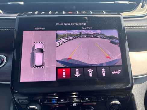 Used 2025 Jeep Grand Cherokee L Limited w/ Luxury Tech Group II AWD/4WD image 19