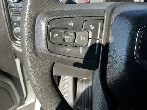 Used 2023 GMC Sierra 1500 Pro w/ Pro Value Package AWD/4WD image 18