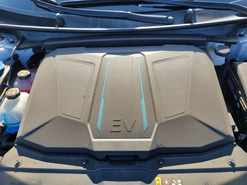 Certified 2024 Hyundai Ioniq 5 SEL RWD image 27