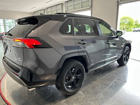 Used 2019 Toyota RAV4 XSE w/ All Weather Liner Package AWD/4WD image 7