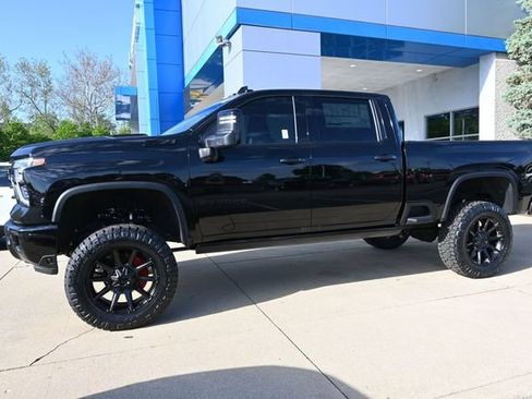 New 2026 Chevrolet Silverado 2500 LTZ w/ Z71 Chrome Sport Edition AWD/4WD image 8