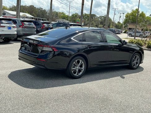 Certified 2023 Honda Accord EX image 7