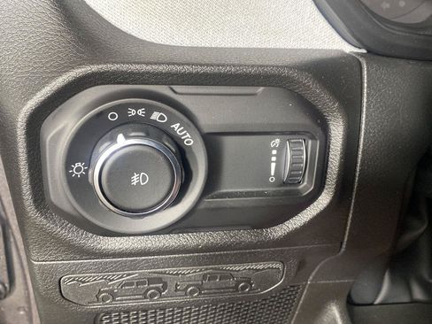 Used 2026 Jeep Wrangler Unlimited Sport AWD/4WD image 13