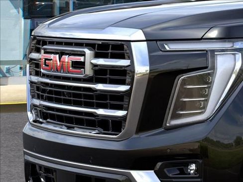 New 2026 GMC Yukon Elevation image 13