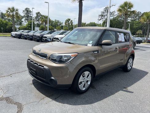 Used 2014 Kia Soul FWD image 5