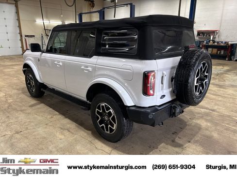 Used 2021 Ford Bronco Outer Banks AWD/4WD image 8