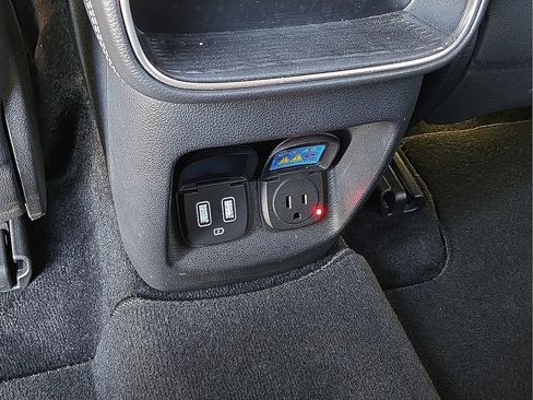 Used 2024 Genesis GV80 2.5T image 16