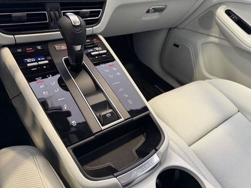 New 2026 Porsche Macan S AWD/4WD image 19