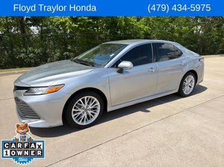 Used 2020 Toyota Camry XLE video 1