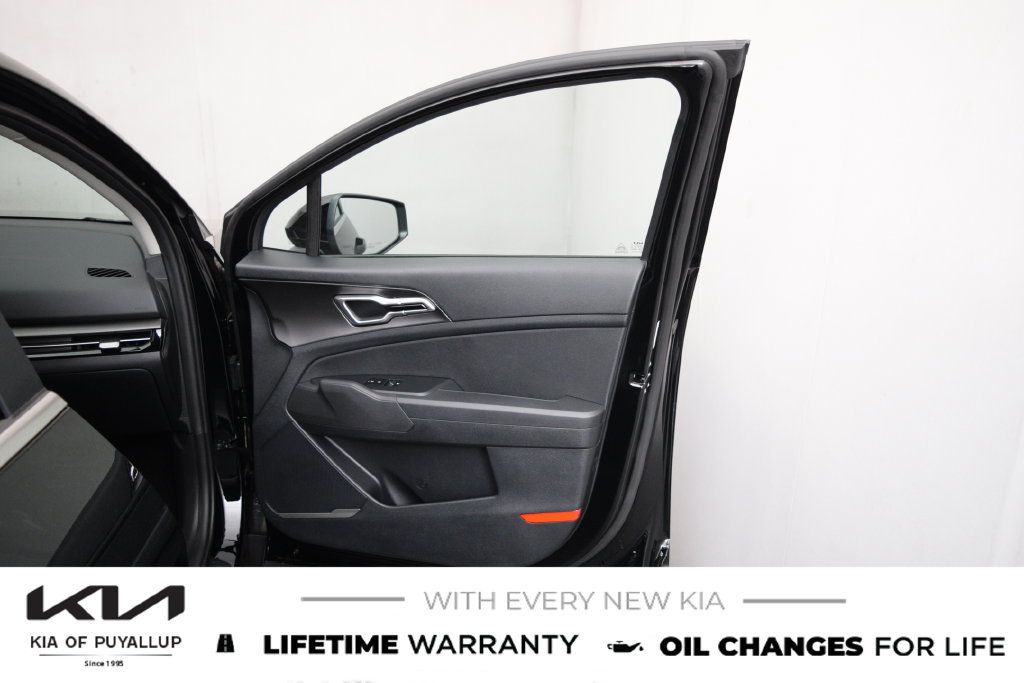 New 2026 Kia Sportage LX AWD/4WD image 15