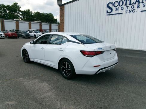 Used 2025 Nissan Sentra SV FWD image 8