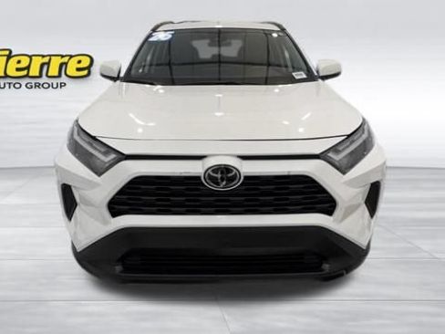 Used 2025 Toyota RAV4 XLE FWD image 8