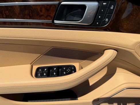 Certified 2023 Porsche Panamera 4 Platinum Edition AWD/4WD image 24