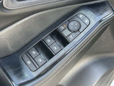 Certified 2023 Nissan Rogue SV w/ SV Premium B Package FWD image 19