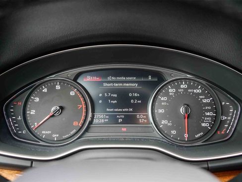 Used 2023 Audi Q5 2.0T Premium w/ Convenience Package image 25