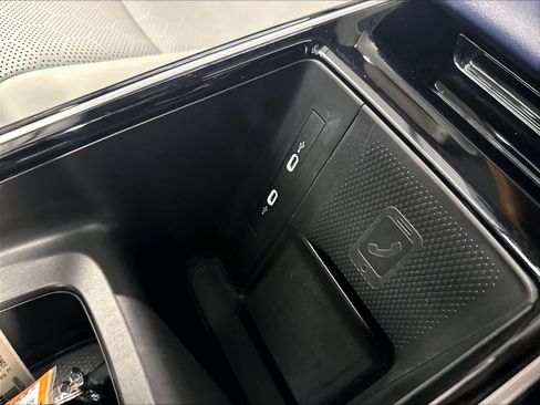 Used 2023 Volkswagen ID.4 Pro S Plus RWD image 19