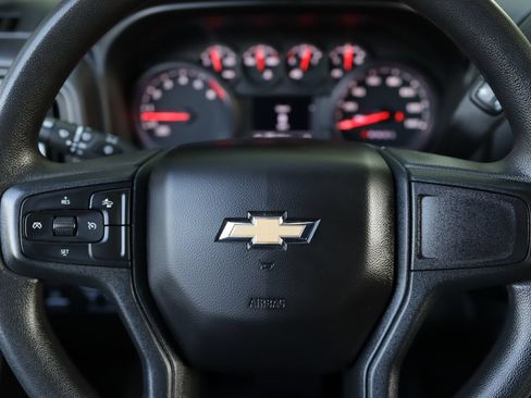 Used 2024 Chevrolet Silverado 2500 Custom AWD/4WD image 12