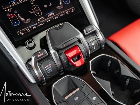 Used 2019 Lamborghini Urus AWD/4WD image 25