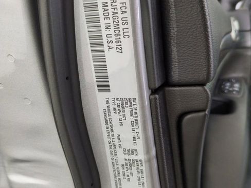 Used 2021 Jeep Grand Cherokee Laredo X image 33