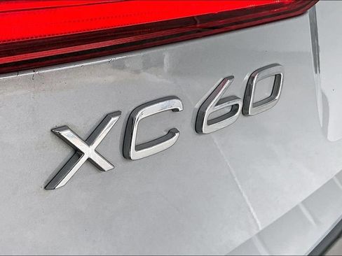 Used 2024 Volvo XC60 B5 Plus w/ Protection Package Premier AWD/4WD image 42