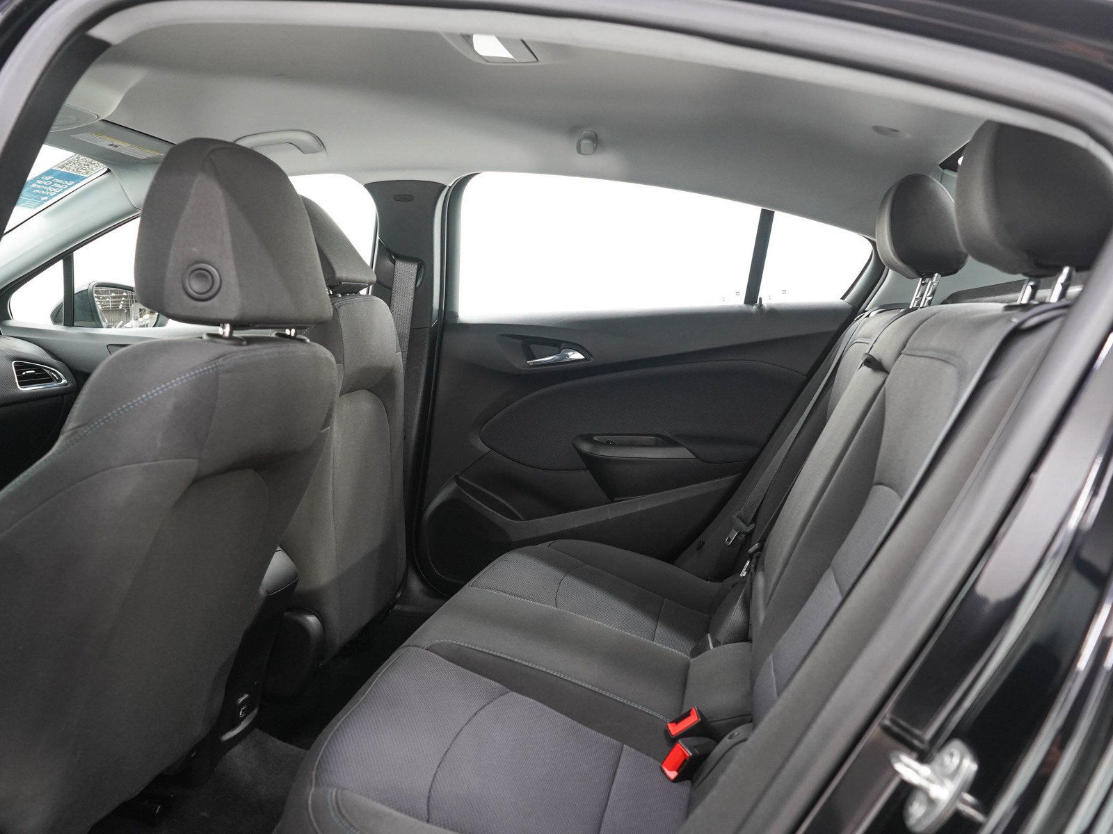 Used 2019 Chevrolet Cruze LT w/ Convenience Package FWD image 13