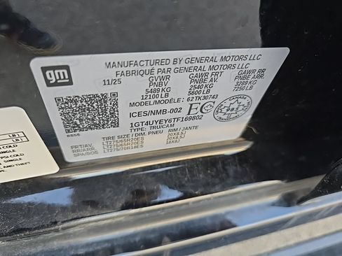 Used 2026 GMC Sierra 3500 Denali Ultimate AWD/4WD image 14