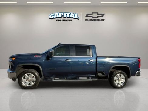 Used 2022 Chevrolet Silverado 2500 LTZ w/ LTZ Convenience Package image 2