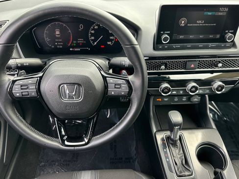 Used 2025 Honda Civic Sport image 27