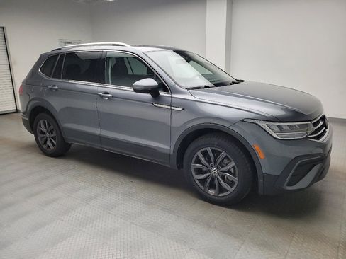 Used 2022 Volkswagen Tiguan SE AWD/4WD image 11