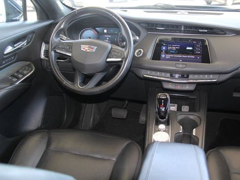 Used 2022 Cadillac XT4 Premium Luxury w/ Driver Awareness Package FWD image 9