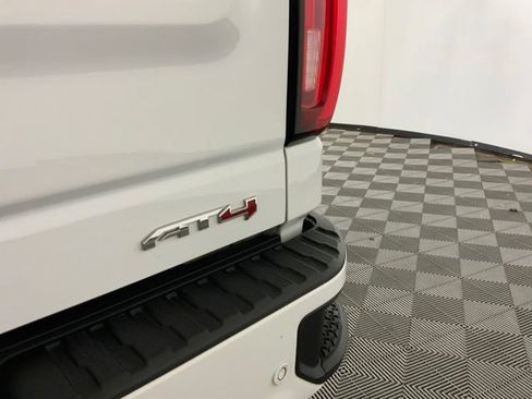 Used 2021 GMC Sierra 1500 AT4 w/ AT4 Premium Package AWD/4WD image 16